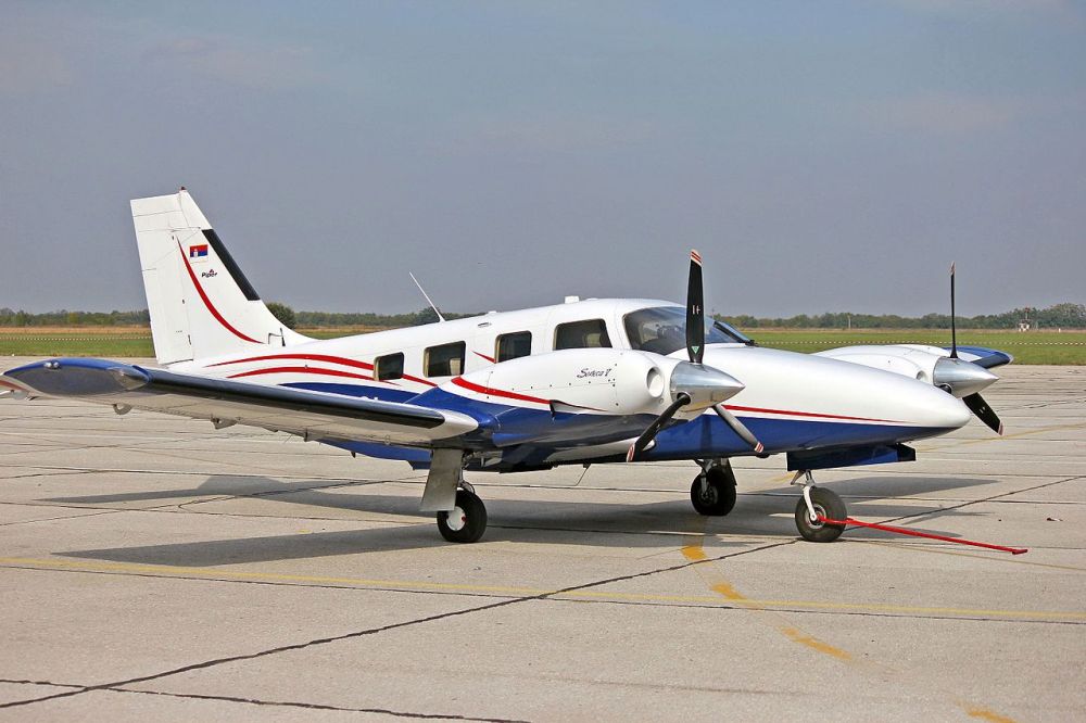 Piper PA-34-220T Seneca V